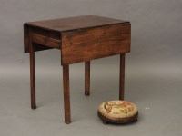 Lot 635 - A Georgian mahogany Pembroke table