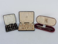 Lot 149 - Two cased sets of silver teaspoons