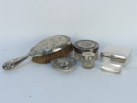 Lot 140 - A silver Art Nouveau clothes brush