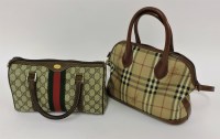 Lot 1305 - A Gucci vintage bowling handbag