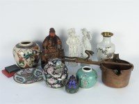 Lot 413 - A collection of oriental china