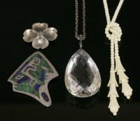 Lot 19 - An Art Deco faceted rock crystal briolette pendant