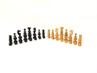 Lot 113 - A boxwood and ebonised Regence pattern chess set