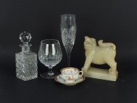 Lot 404 - A collection of glassware