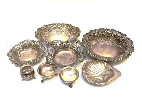 Lot 114 - A collection of silver sweetmeat dishes