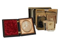 Lot 119 - A daguerreotype photograph in pressed case