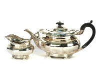 Lot 226 - A silver teapot and sugar bowl