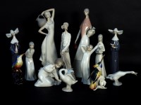 Lot 490 - A collection of Lladro and other porcelain figures (13)