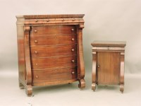 Lot 760 - A reproduction mahogany chest of drawers