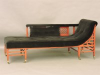 Lot 765 - A chinoiserie style lacquered chaise longue