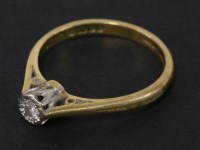 Lot 121 - An 18ct gold single stone illusion set diamond ring