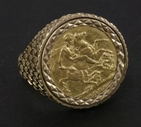 Lot 82 - A 1904 full sovereign in a gold ring mount