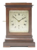 Lot 470 - A mahogany mantel clock