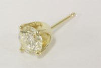 Lot 18 - A single stone diamond stud earring