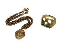 Lot 43 - A 9ct gold Masonic ring with white stone set emblem