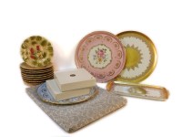 Lot 365 - A collection of porcelain serving plates