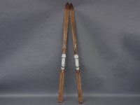 Lot 426A - A pair of wooden skis