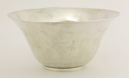 Lot 39 - An American silver bowl