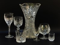 Lot 322 - A collection of cut glass