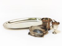 Lot 1279 - A silver purse
