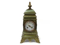 Lot 1498 - A French brass bracket clock