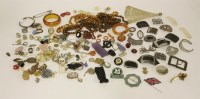 Lot 136 - A collection of costume jewellery