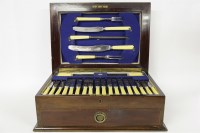 Lot 1564 - A Viners 12 piece canteen of cutlery