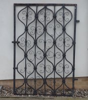 Lot 3103A - A wrought iron single gate