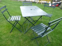 Lot 3030 - A folding garden table