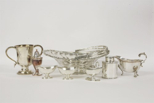 Lot 308 - A miscellaneous group of plated ware