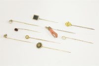 Lot 58 - A gold single stone diamond stick pin