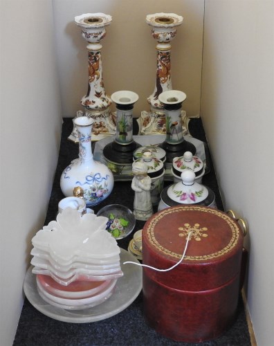 Lot 1325 - A pair of Spode candlesticks