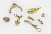 Lot 31 - A collection of gold items to include a gold drop earring