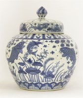 Lot 345 - A large blue and white jar and cover