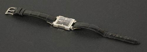 Lot 8 - A gentleman's American market 14ct white gold Longines mechanical strap watch