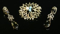 Lot 28A - A 9ct gold stained howlite and cultured pearl splash brooch