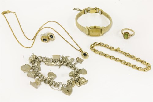 Lot 40 - A collection of jewellery and costume jewellery