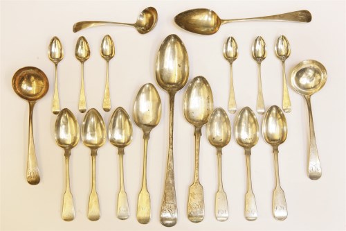 Lot 65 - A collection of flatware