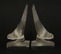 Lot 168 - A pair of Lalique 'Hirondelle' glass bookends