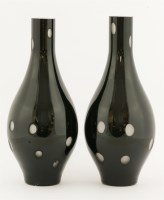 Lot 729 - A pair of Murano cased glass vases