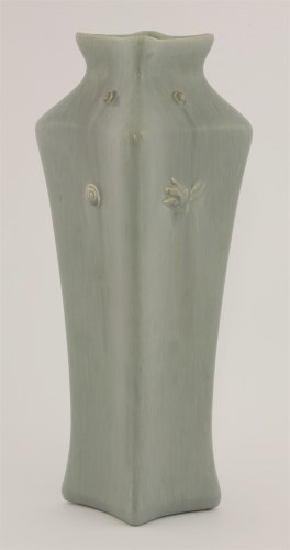 Lot 194 - A Clarice Cliff Bizarre 'Kang' vase