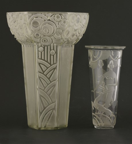 Lot 332 - A Jarvil Nancy hexagonal glass vase