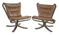 Lot 651 - A pair of bentwood 'Falcon' lounge chairs