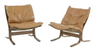 Lot 653 - A pair of bentwood chairs