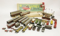 Lot 295 - Hornby Dublo rolling stock: 7 passenger carriages