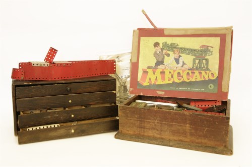 Lot 310 - A collection of Meccano