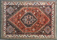 Lot 518 - A hand knotted Persian Hamadan rug
