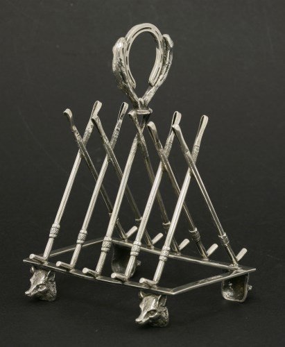 Lot 116 - A novelty hunting toast rack