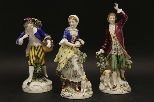 Lot 180 - A pair of figures of a couple
