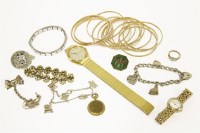 Lot 72 - A collection of costume jewellery